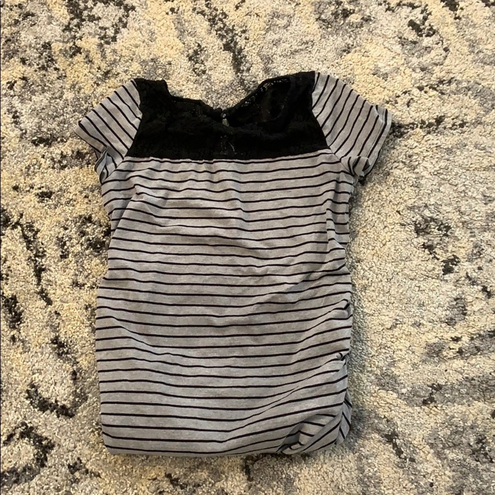 Maternity tee shirt